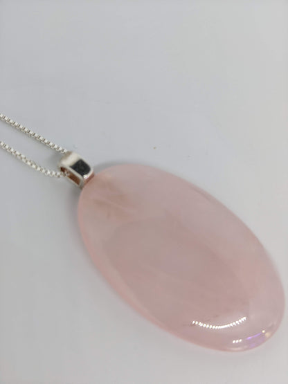 Rose Quartz Pendant Necklace